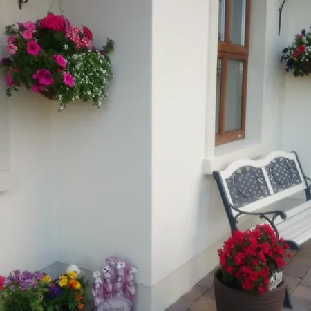 Atlantic Way Bed & Breakfast 4*