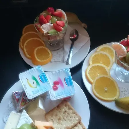 Atlantic Way Bed & Breakfast 4*