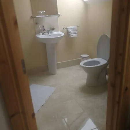 Atlantic Way Bed & Breakfast 4*